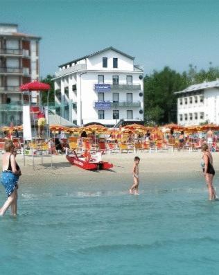 Hotel Iride & Spa 切塞纳蒂科 外观 照片