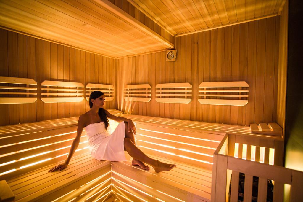 Hotel Iride & Spa 切塞纳蒂科 外观 照片